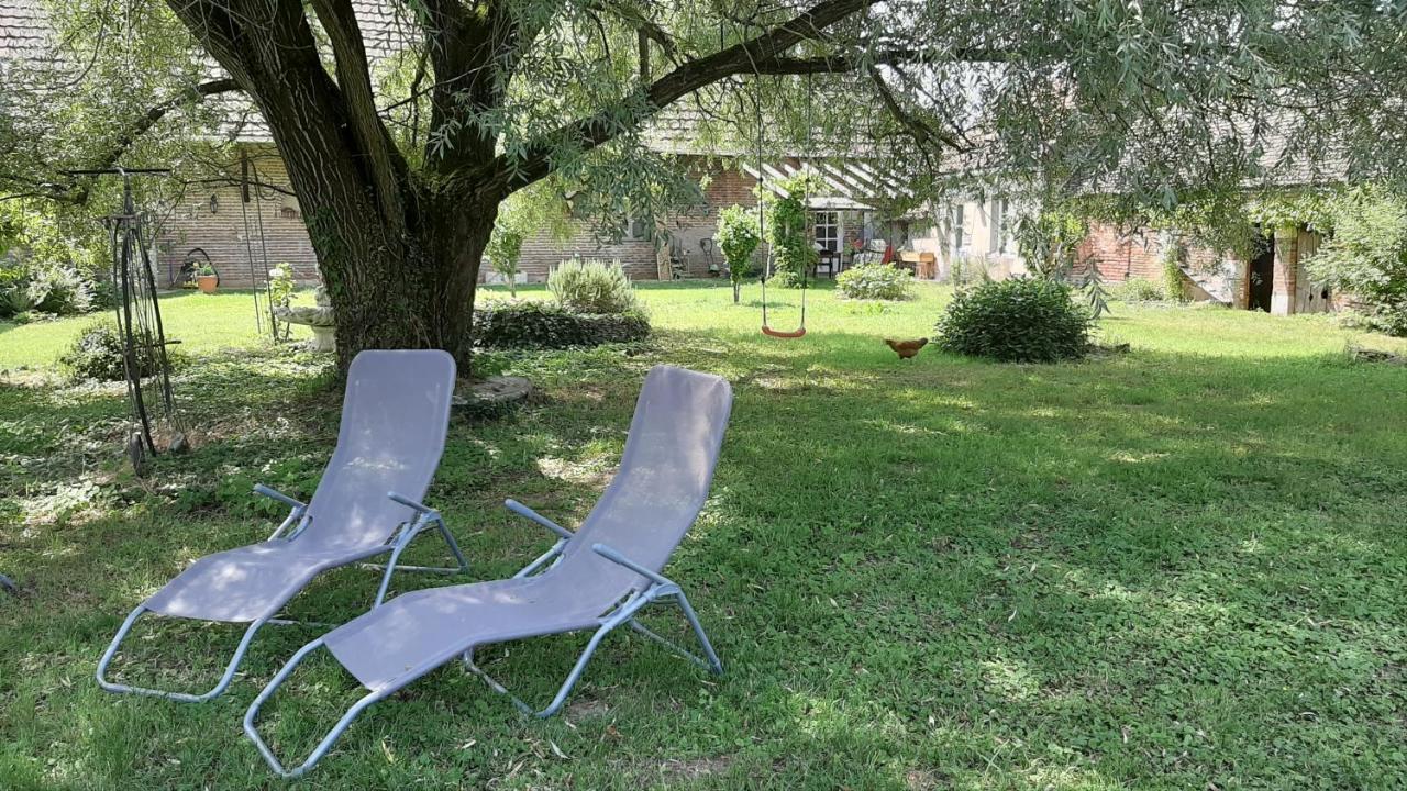 Gite Chez Leo Varennes-sur-le-Doubs Dış mekan fotoğraf
